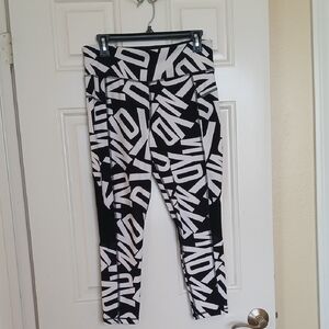 DKNY Graphic Black and White Yoga Leggings